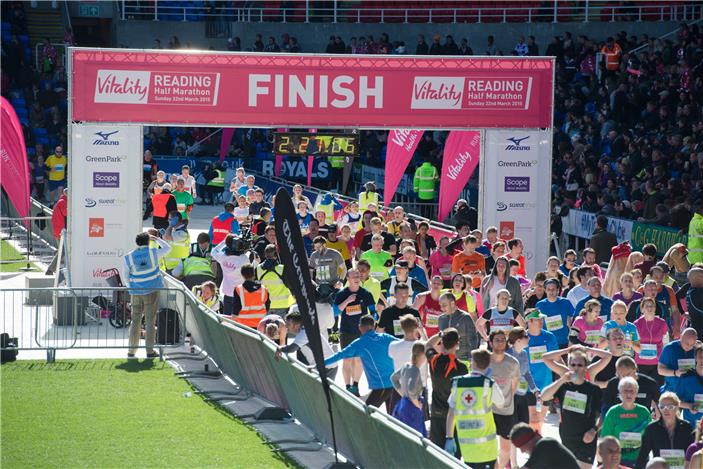 Reading finish line and gantry